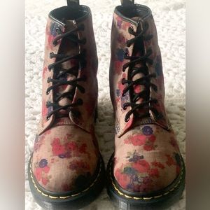Dr Martens floral canvas lace up combat boots.